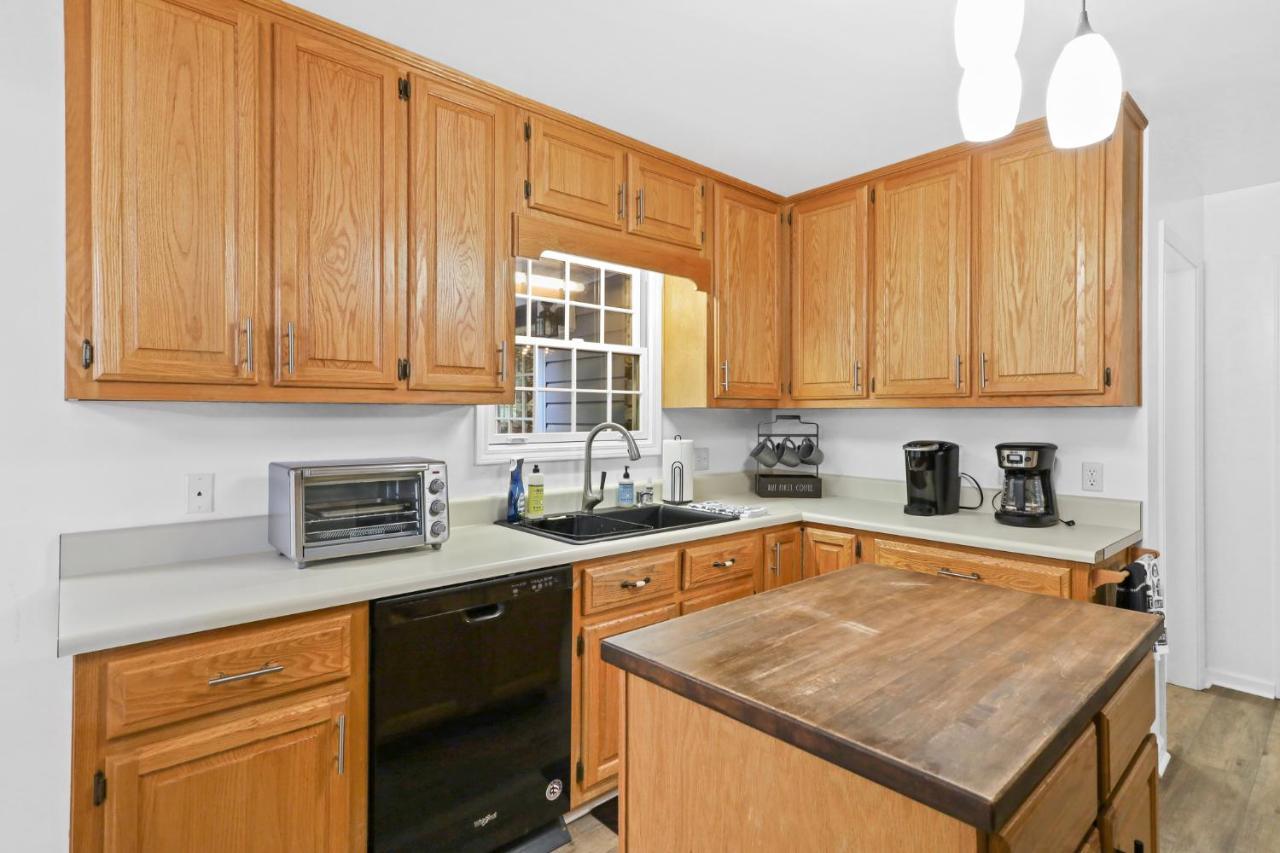 2 Separate Cabins Along A Peaceful Creek With Resort Amenities Ellijay Exterior foto