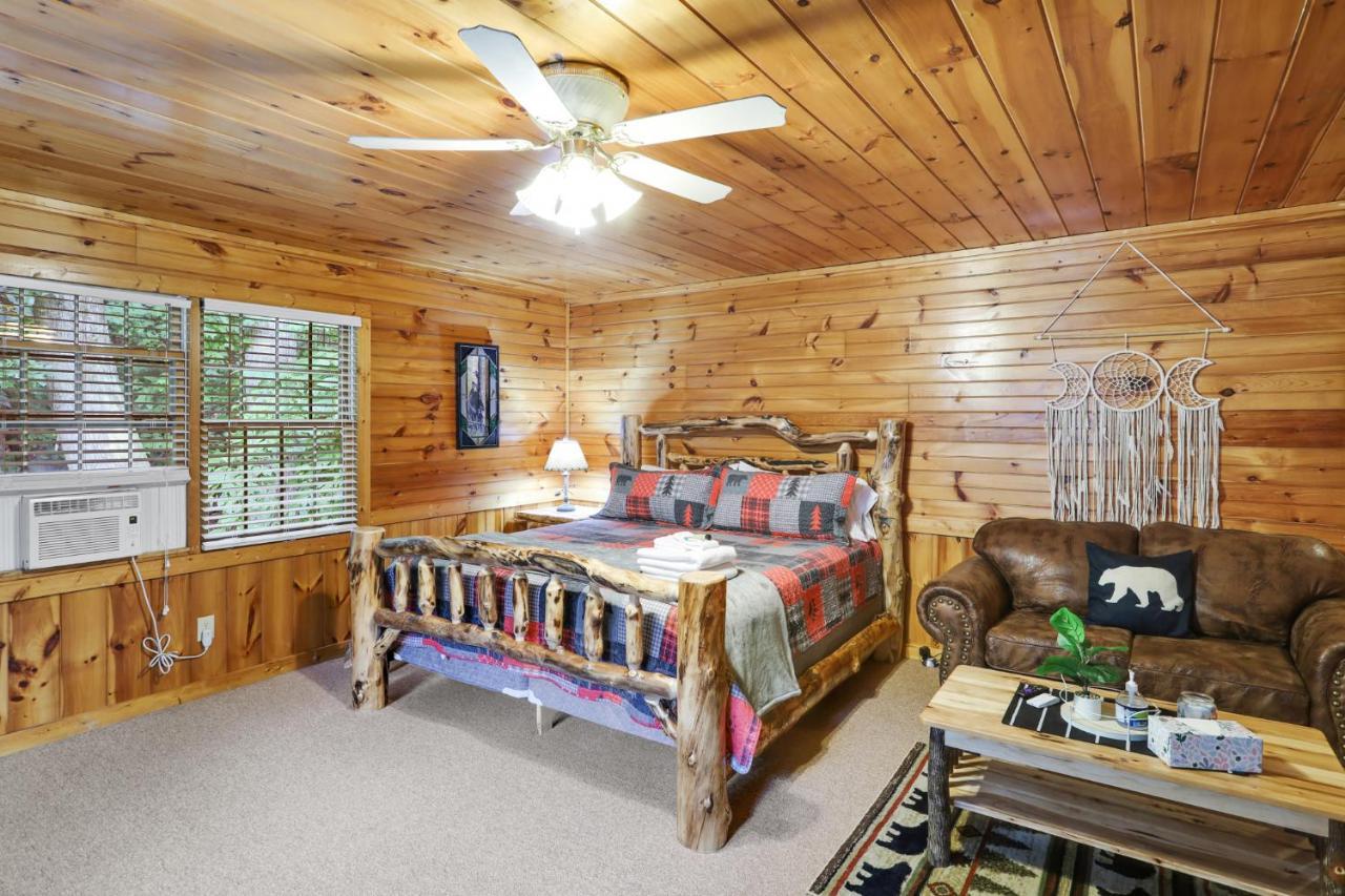 2 Separate Cabins Along A Peaceful Creek With Resort Amenities Ellijay Exterior foto